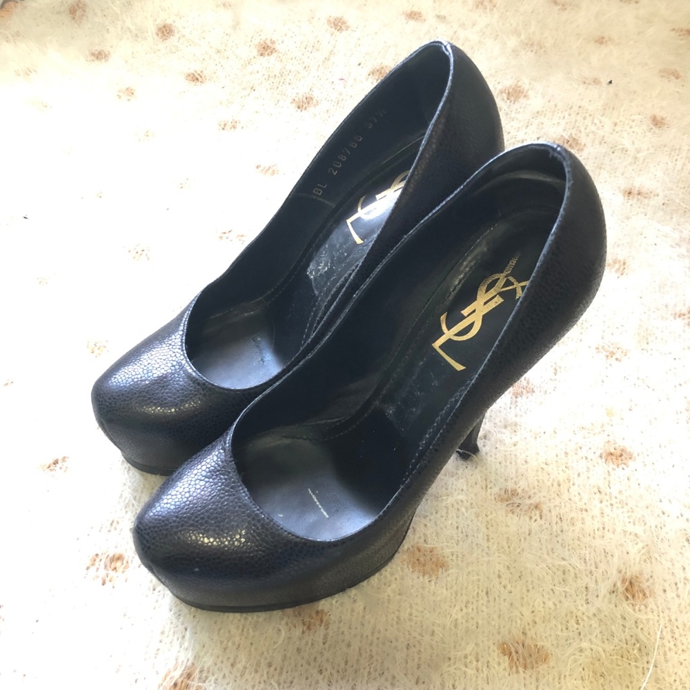 YSL Tribtoo Black Pebbled Leather Platform Pumps - Picture 2 of 8